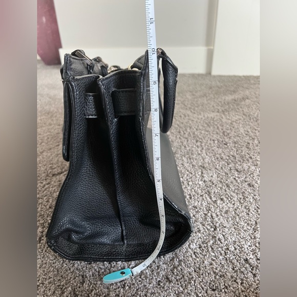 Guess satchel handbag - Picture 9 of 11